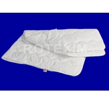 Prošívaná přikrývka EXCLUSIVE 95, 135x200cm, 1.150g